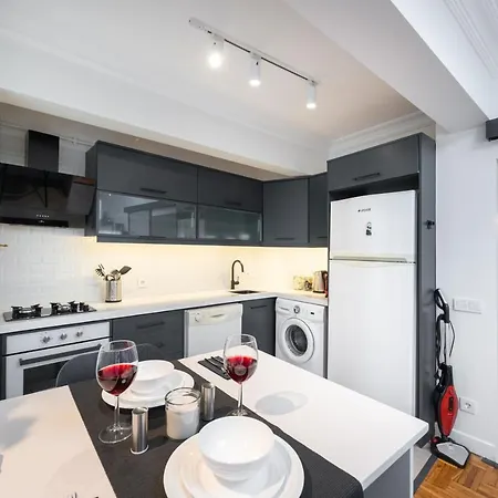 Apartment G&b Mansion